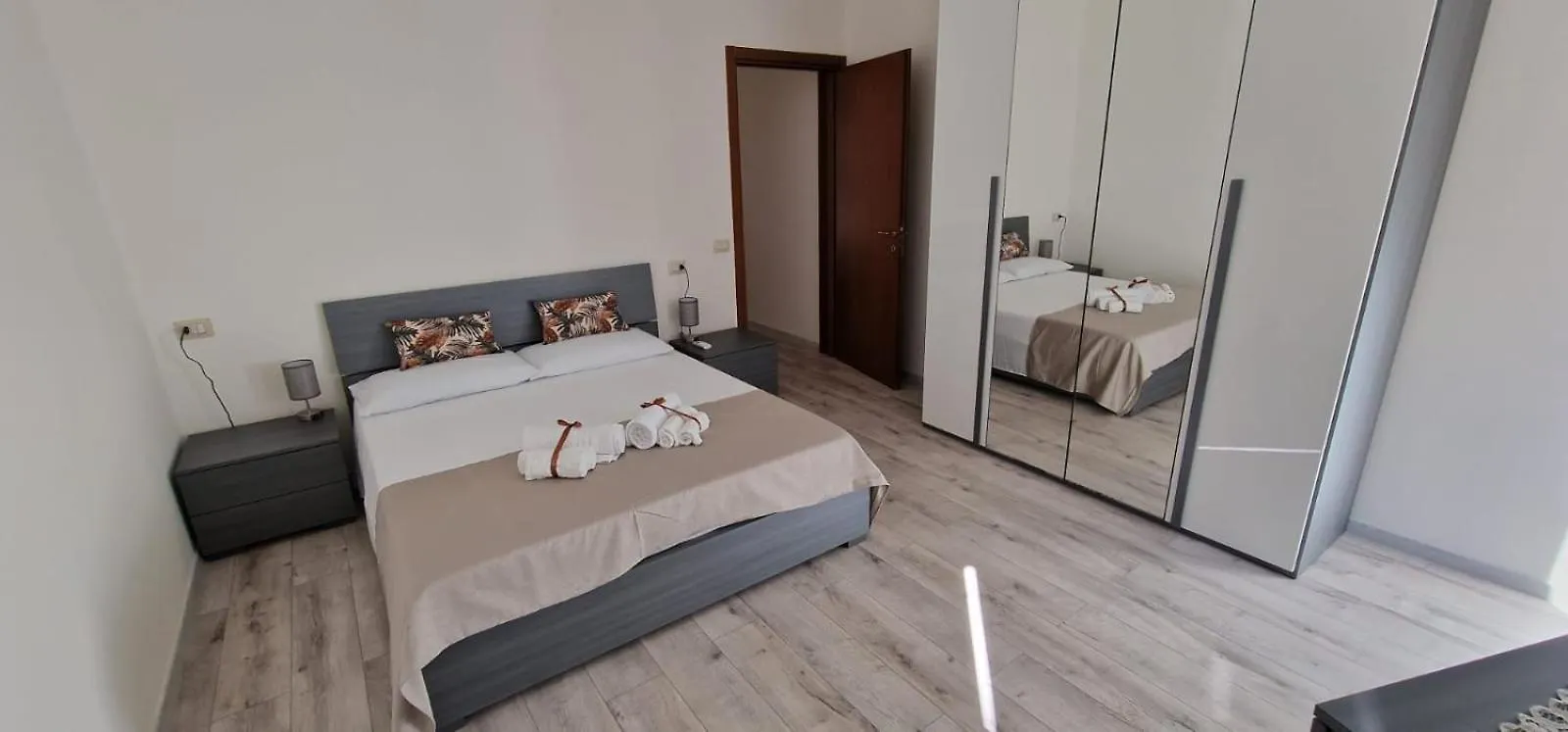 Dani'S House Apartment Cagliari Italy